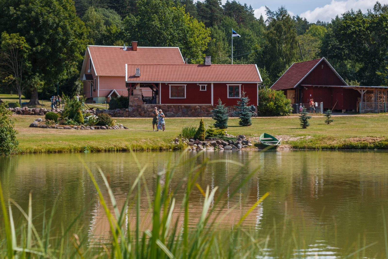 Kaspri Talu Lastelaager – Seiklused ja Avastusretked Looduses! Kaspri talu lastelaager kutsub 7–12-aastaseid lapsi avastama maaelu ja loodust. Laager toimub loo